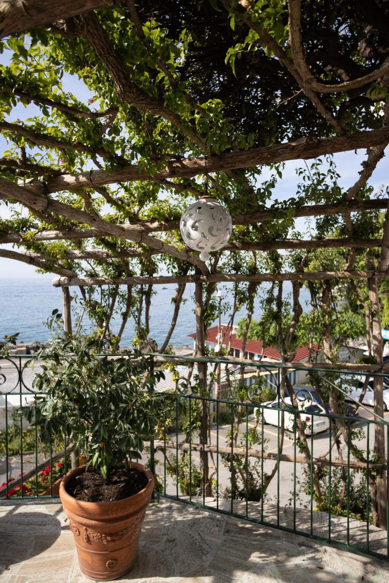 Hotel Aurora Amalfi Exterior photo