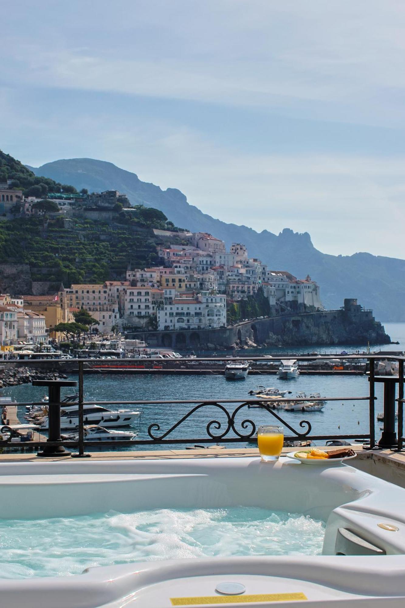 Hotel Aurora Amalfi Exterior photo